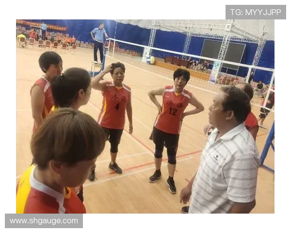 与杨丽畅谈排球生涯的辉煌与挑战探索运动员背后的故事