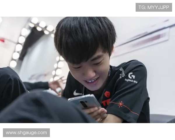 JDG战队在冠军杯积分榜中以53分稳居首位展现强大实力