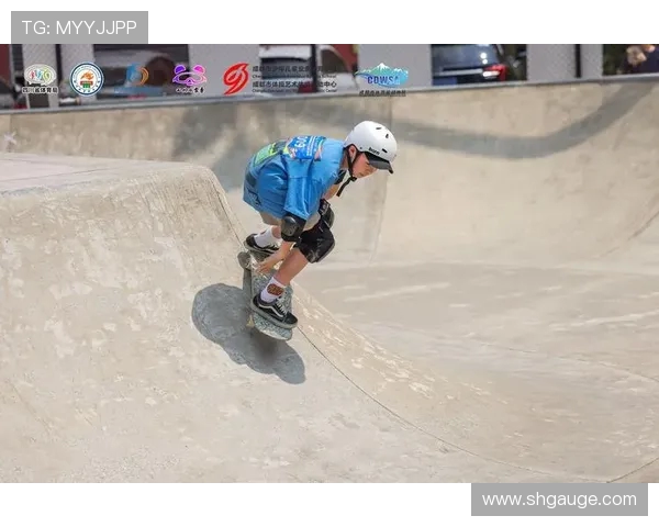 成都滑板队的速度与技巧探讨滑板运动的魅力与挑战