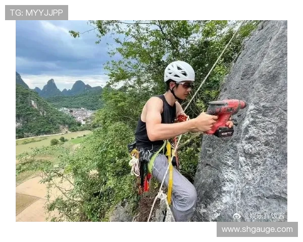 深圳极限运动队耐力挑战揭秘:勇者无畏的极限之旅 深圳极限运动队耐力挑战揭秘:勇者无畏的极限之旅