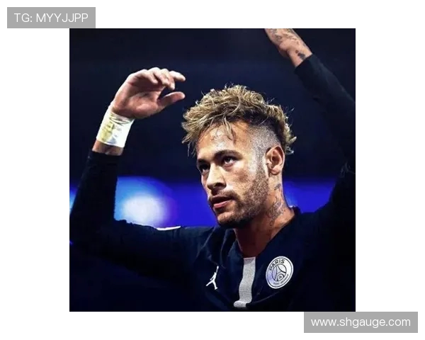 内马尔带领巴黎圣日耳曼迎战昂热球队的精彩对决分析