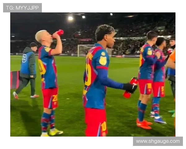 韦斯卡迎战西班牙球队期待精彩对决展现足球魅力与激情 韦斯卡迎战西班牙球队期待精彩对决展现足球魅力与激情