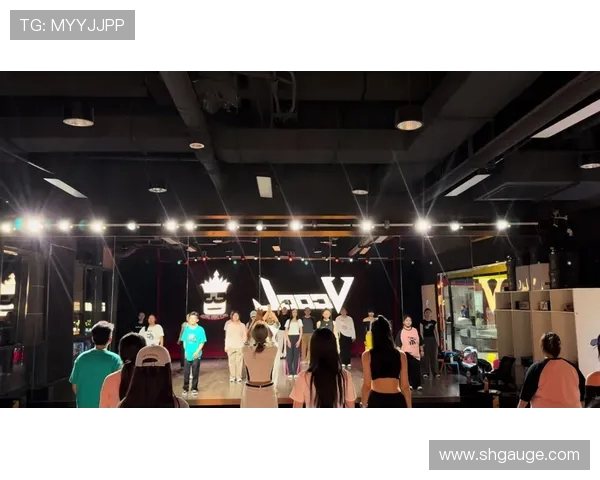 成都街舞队引领潮流最新街舞速度排行榜前十强揭晓 成都街舞队引领潮流最新街舞速度排行榜前十强揭晓